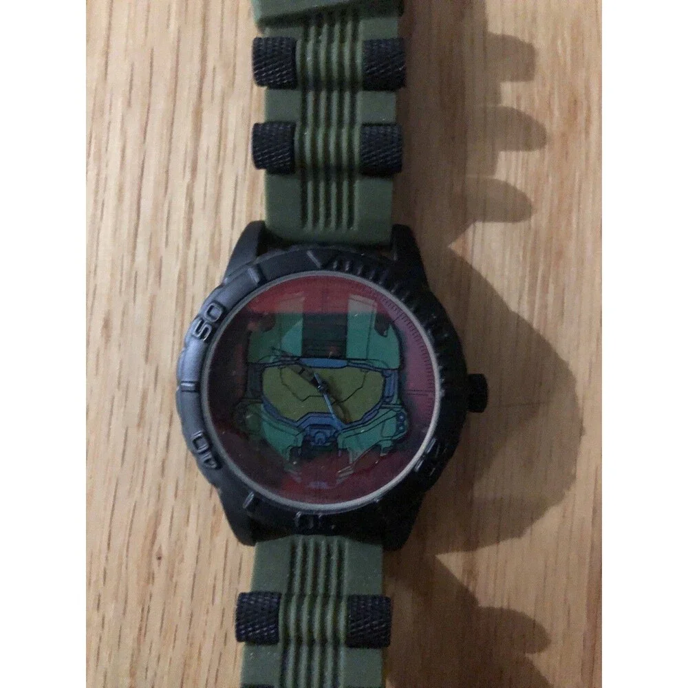 Halo‎ 5 Guardians Men’s Large Face Watch - Accutime Watch Corp.Pre-Owned Green